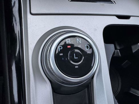 Certified 2022 Ford Explorer ST-Line w/ Class IV Trailer Tow Package image 31