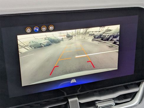 Used 2025 Chevrolet Equinox LT image 24