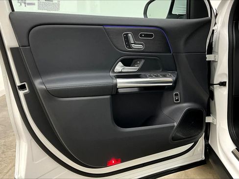 New 2026 Mercedes-Benz GLA 250 image 10