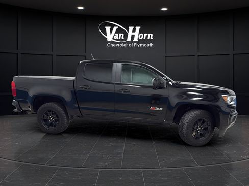 Used 2022 Chevrolet Colorado Z71 w/ Z71 Midnight Edition AWD/4WD image 8