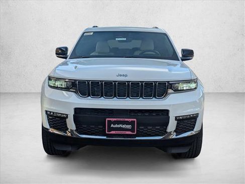 New 2025 Jeep Grand Cherokee L Limited w/ Trailer Tow Package image 5