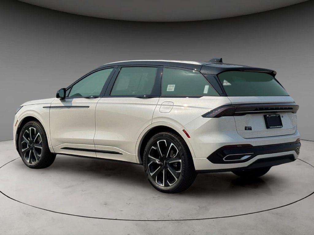 New 2026 Lincoln Nautilus Reserve AWD/4WD image 7