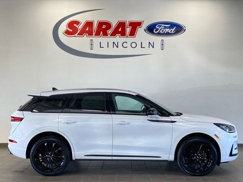 Used 2023 Lincoln Corsair AWD w/ Equipment Group 102A image 1