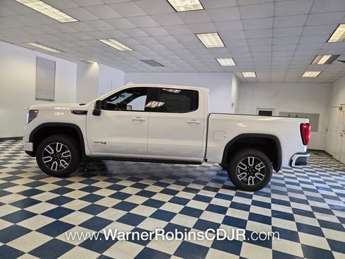 Used 2026 GMC Sierra 1500 AT4 w/ AT4 Premium Package AWD/4WD image 5