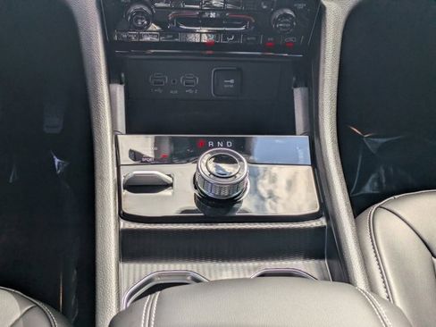 New 2025 Jeep Grand Cherokee L Limited w/ Black Appearance Package image 17