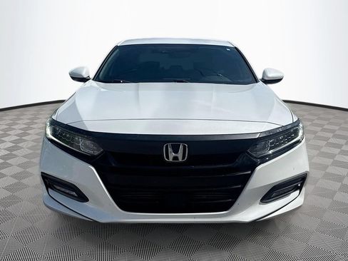 Used 2019 Honda Accord Sport image 2