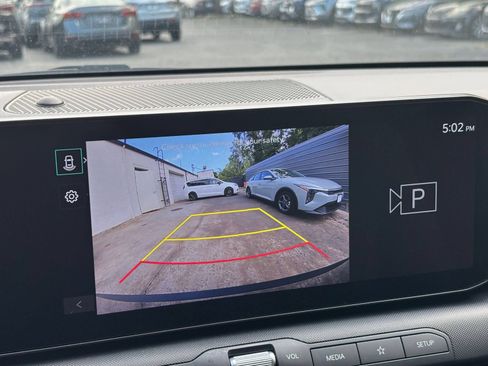 Used 2025 Kia K4 FWD image 16