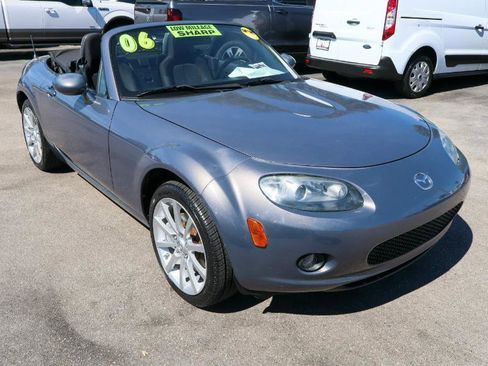 Used 2006 MAZDA MX-5 Miata Sport image 7