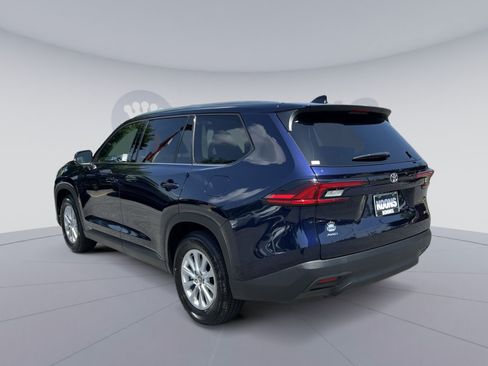 Used 2026 Toyota Grand Highlander AWD image 4