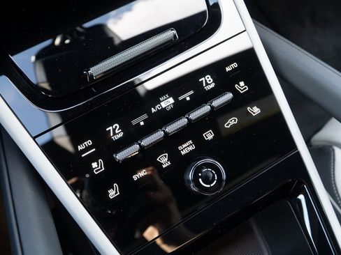 New 2026 Porsche Cayenne S image 26