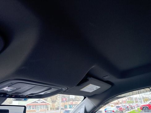 Used 2022 Chevrolet Silverado 1500 Custom w/ LPO, Blackout Package image 5