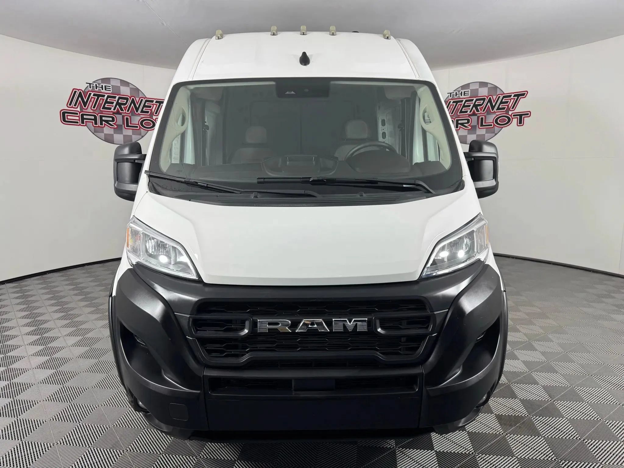 Used 2024 RAM ProMaster 1500 w/ Convenience Group FWD image 2