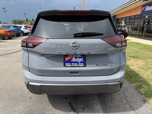 Used 2025 Nissan Rogue SL w/ SL Premium Package AWD/4WD image 4