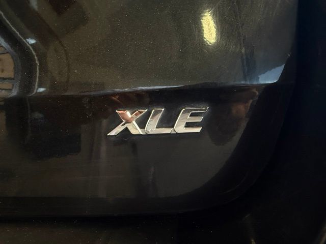 Used 2014 Toyota Sienna XLE FWD image 44