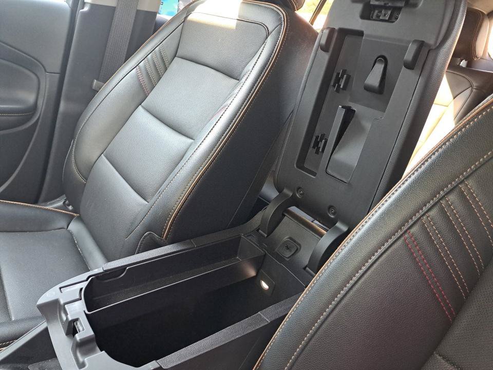 Used 2024 GMC Terrain AT4 AWD/4WD image 26
