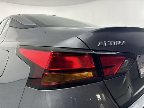 Certified 2024 Nissan Altima 2.5 SV image 31