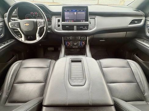 Used 2021 Chevrolet Tahoe LT w/ Luxury Package RWD image 25