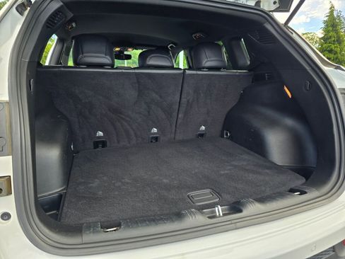 Used 2024 Jeep Compass Limited image 19