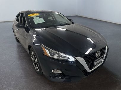 Used 2020 Nissan Altima 2.5 SV