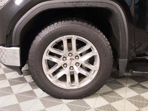 Used 2019 GMC Sierra 1500 SLT w/ SLT Premium Package AWD/4WD image 17