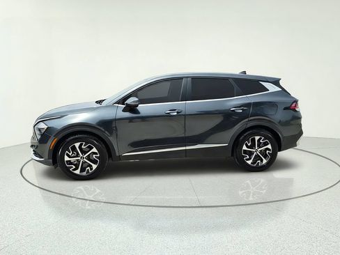 Used 2023 Kia Sportage EX FWD image 3