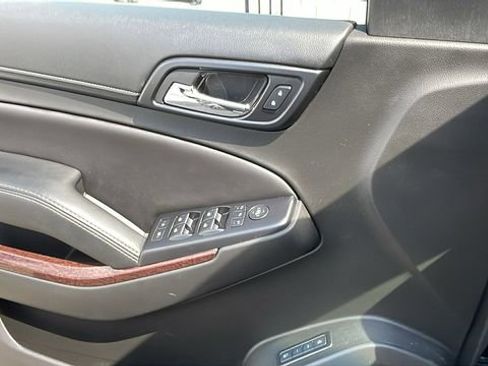 Used 2018 GMC Yukon SLT w/ Open Road Package AWD/4WD image 30