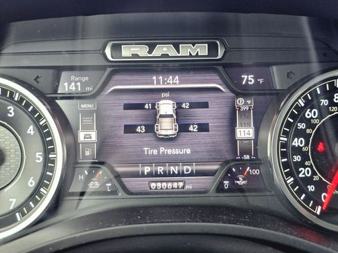 Used 2022 RAM 1500 Laramie image 28