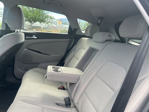 Used 2019 Hyundai Tucson SE AWD/4WD image 18