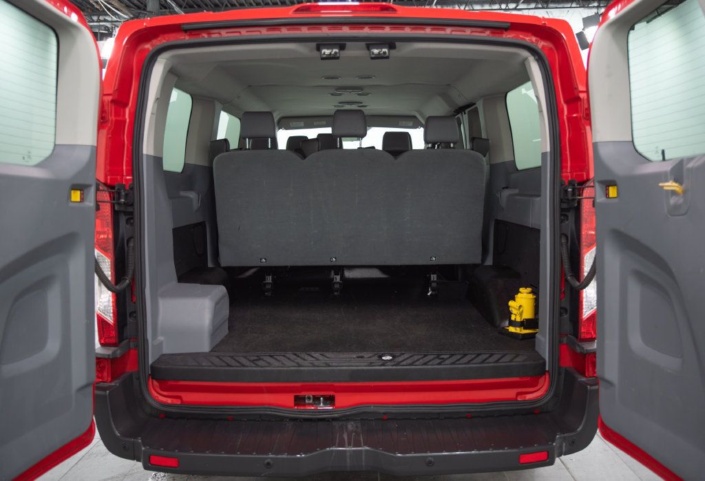 Used 2018 Ford Transit 150 XL RWD image 12