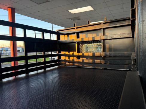 Used 2008 Ford F450 2WD Regular Cab Super Duty image 17