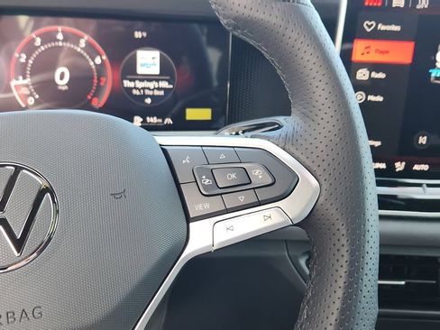 New 2026 Volkswagen Tiguan SE R-Line AWD/4WD image 18