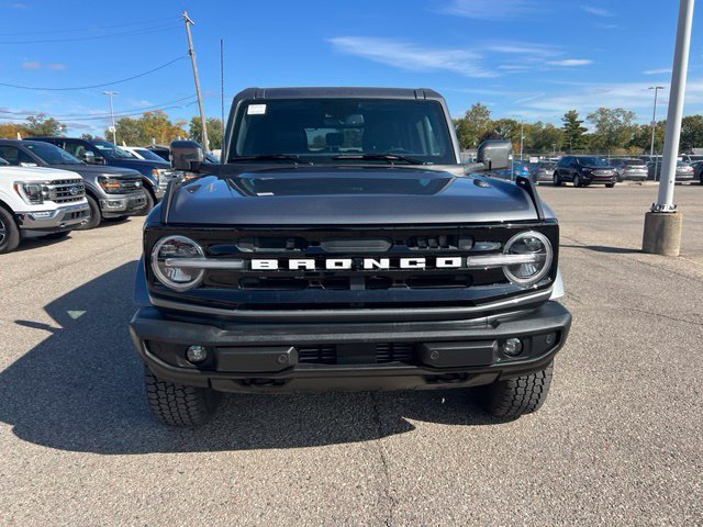 Certified 2024 Ford Bronco Outer Banks AWD/4WD image 2