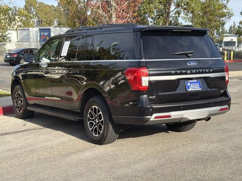 Used 2024 Ford Expedition Max XLT image 6