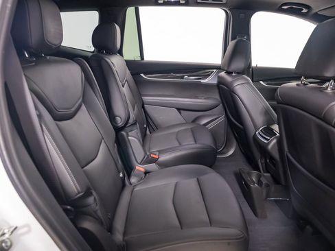 Used 2024 Cadillac XT6 Sport w/ Technology Package image 30