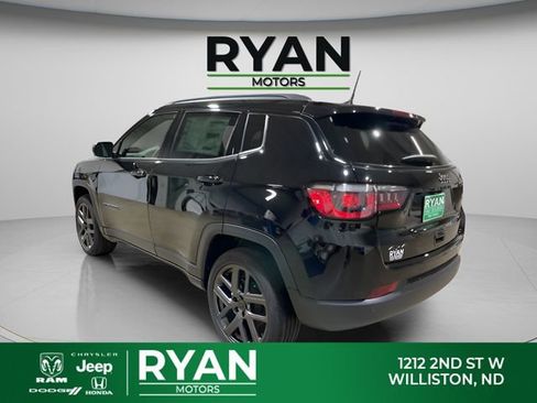 New 2026 Jeep Compass Limited AWD/4WD image 7