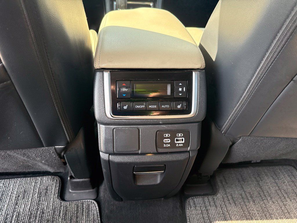 Used 2023 Subaru Ascent Limited w/ Technology Package AWD/4WD image 24