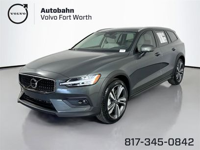 New 2026 Volvo V60 B5 Cross Country Plus w/ Protection Package Premier