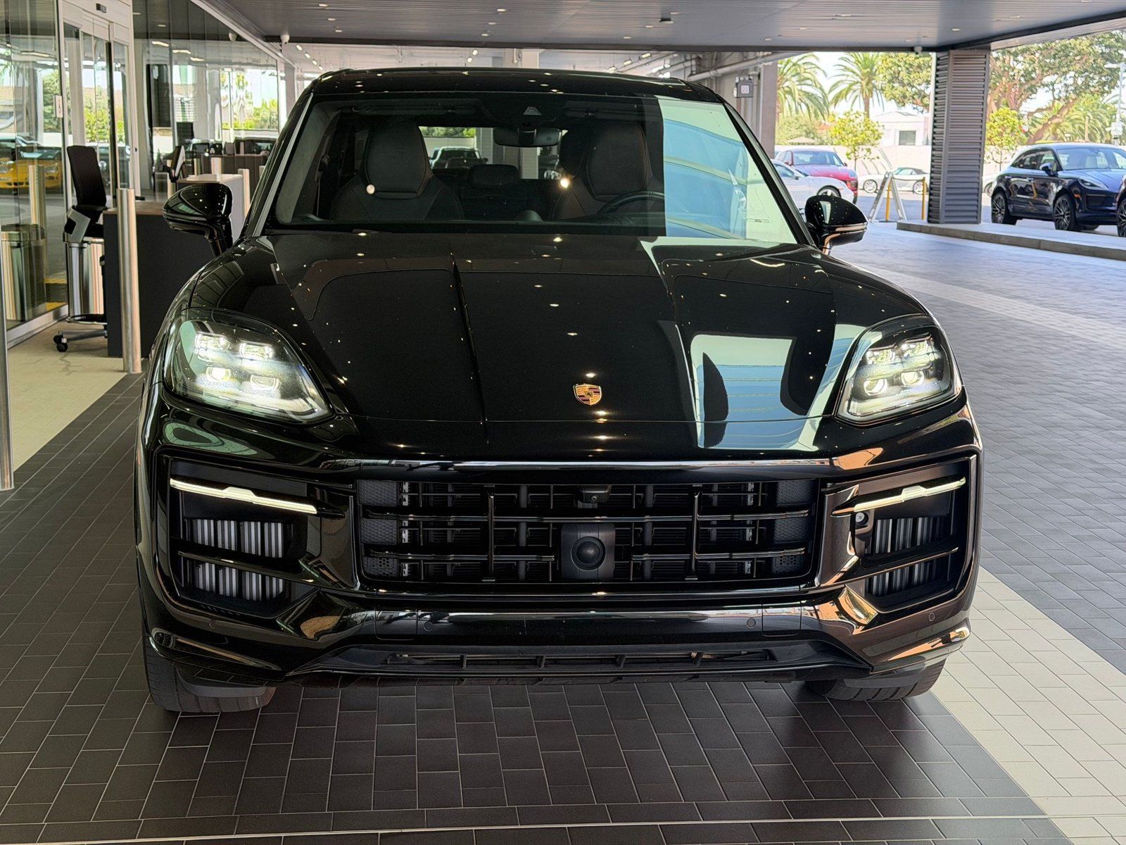 Certified 2025 Porsche Cayenne GTS AWD/4WD image 7