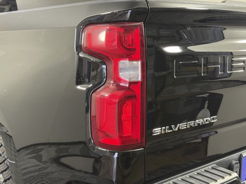 Used 2021 Chevrolet Silverado 1500 Custom RWD image 8