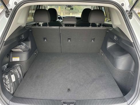 Used 2025 Volkswagen Tiguan S image 22