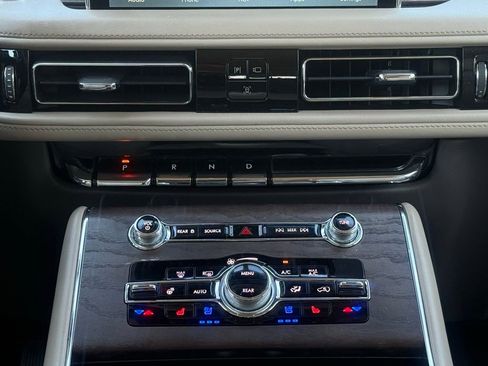 Used 2023 Lincoln Aviator Reserve w/ Equipment Group 201A image 26