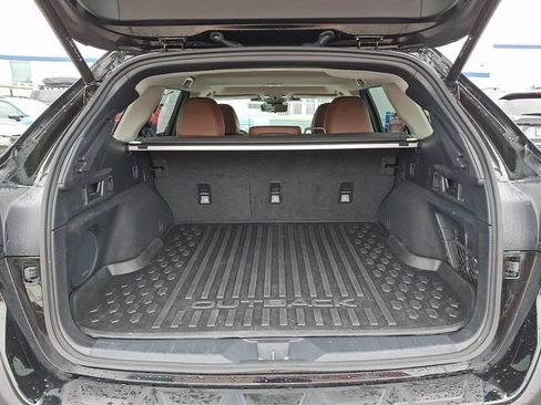 Used 2025 Subaru Outback Touring AWD/4WD image 31