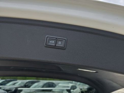 Used 2023 Audi Q5 2.0T Premium Plus AWD/4WD image 16