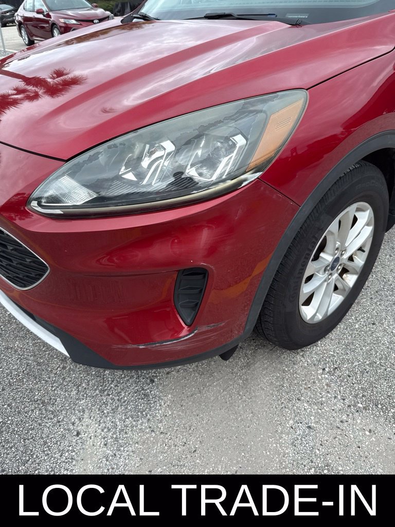 Used 2020 Ford Escape SE FWD image 2