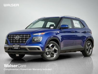 New 2025 Hyundai Venue SEL