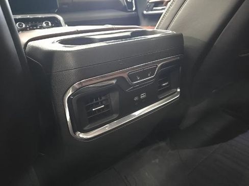 Used 2024 GMC Sierra 3500 Denali Ultimate AWD/4WD image 14