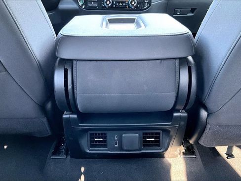 Used 2025 Chevrolet Silverado 2500 LT w/ Convenience Package AWD/4WD image 15