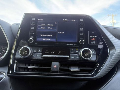 Used 2021 Toyota Highlander XSE image 19