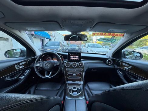 Used 2018 Mercedes-Benz C 300 4MATIC Sedan image 45