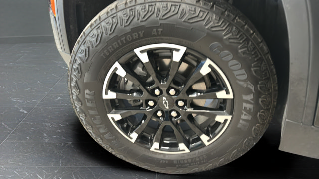 Used 2024 Chevrolet Traverse Z71 w/ LPO, Floor Liner Package AWD/4WD image 37